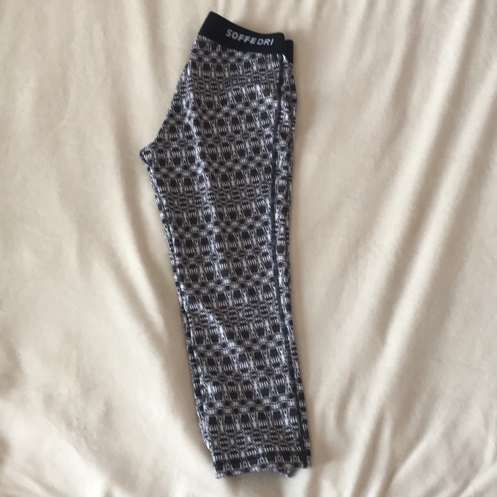 athletic capri leggings